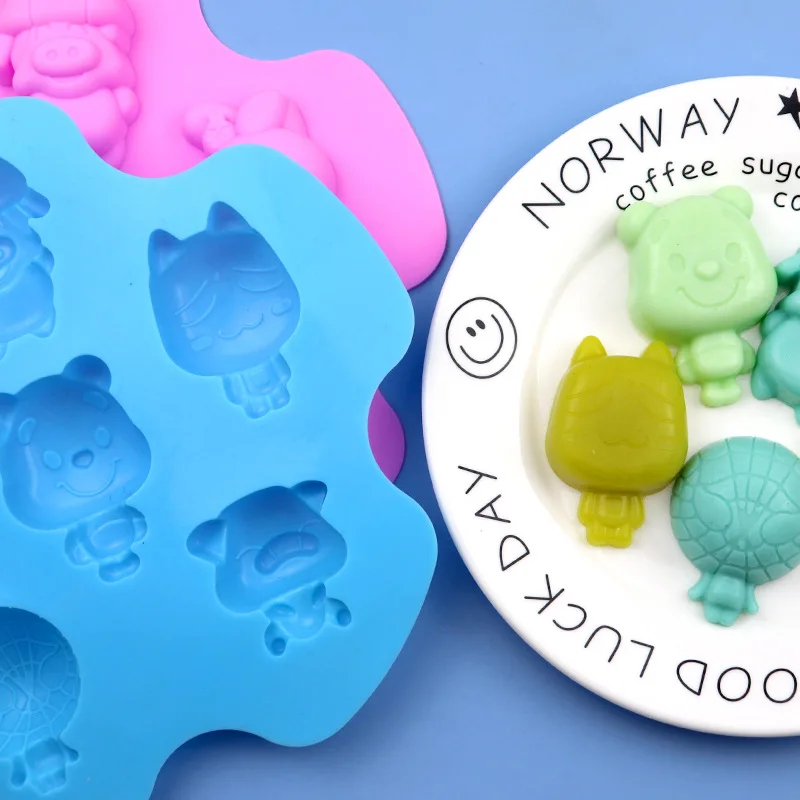 Karikatür serisi silikon kek kalıbı, 6 farklı karakter aromaterapi kalıbı, alçı kalıbı, temizlemesi kolay