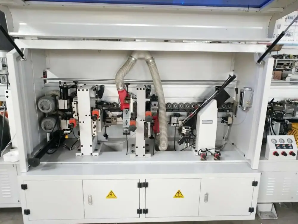 Автоматический кромкооблицовочный станок/деревянное оборудование с ЧПУ