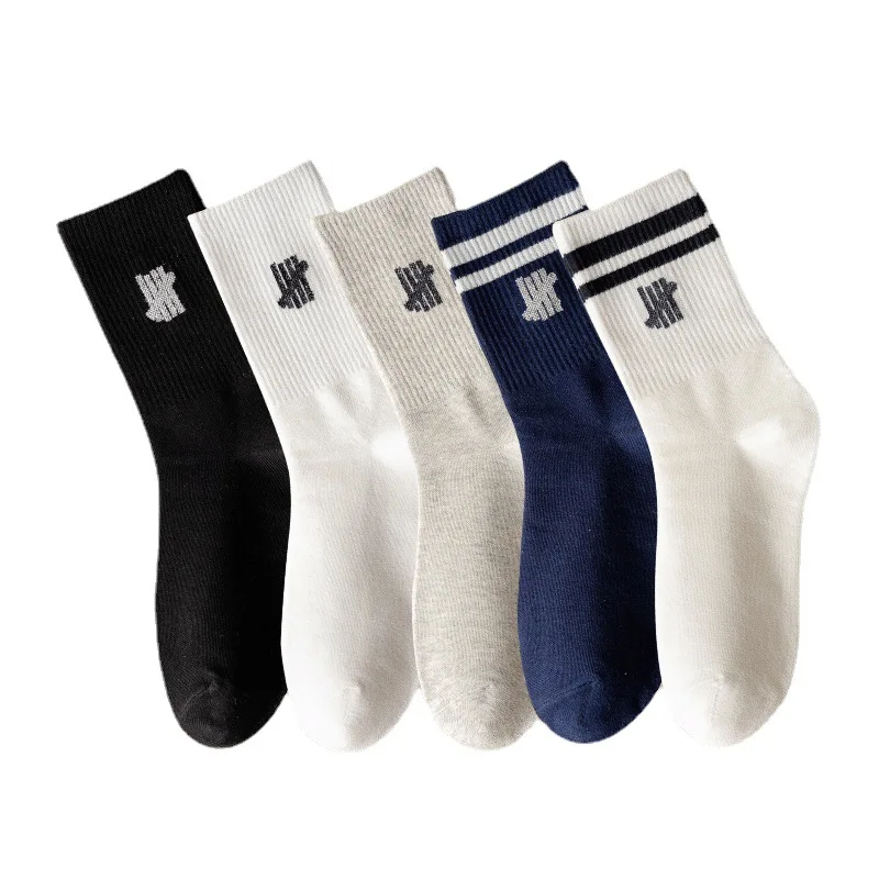 Осенние и зимние белые мужские носки однотонные хлопковые простые до середины