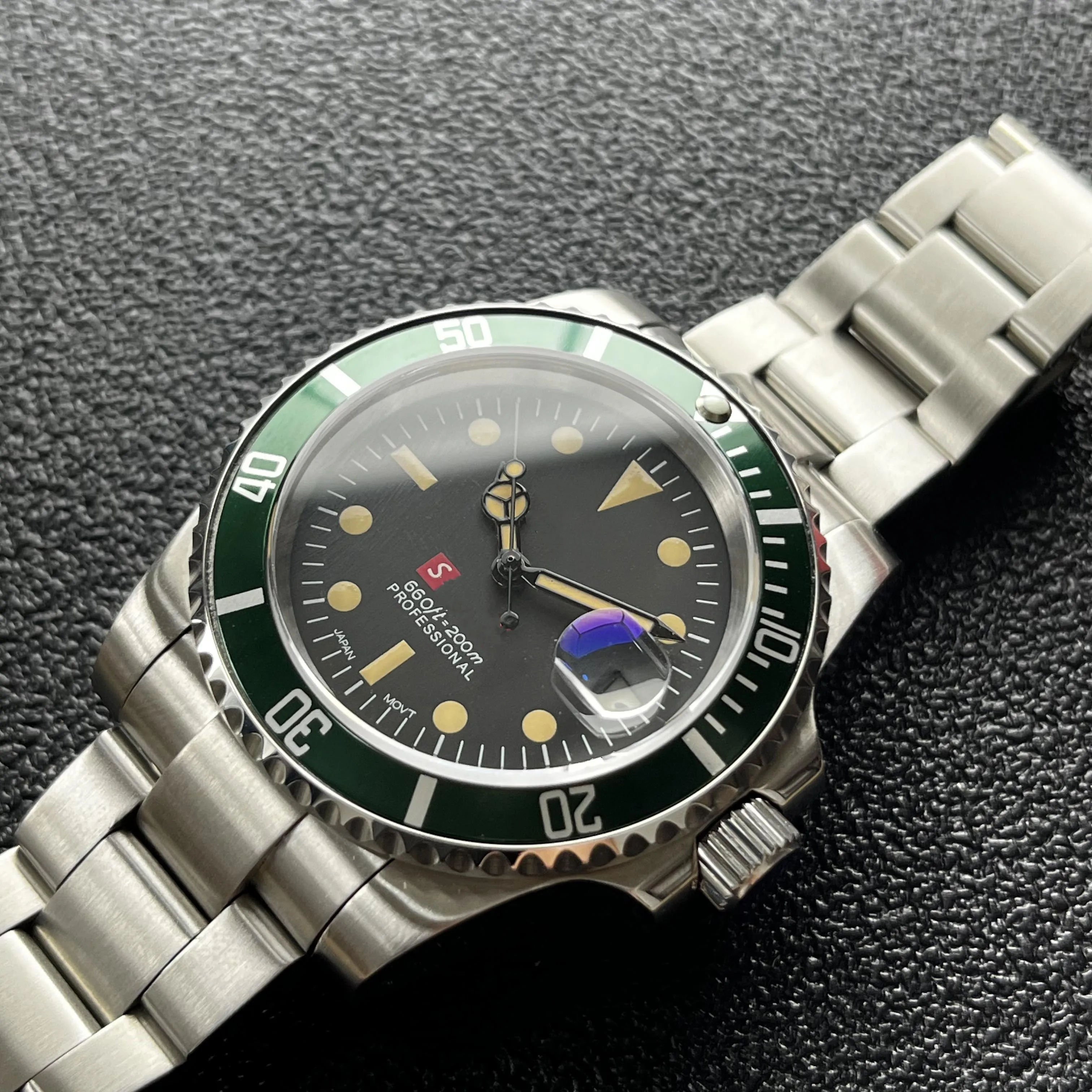 

40mm SUB Automatic Mechanical Retro Mechanical Watch Fashionable Young Green Band S LOGO NH35 Movement Watch