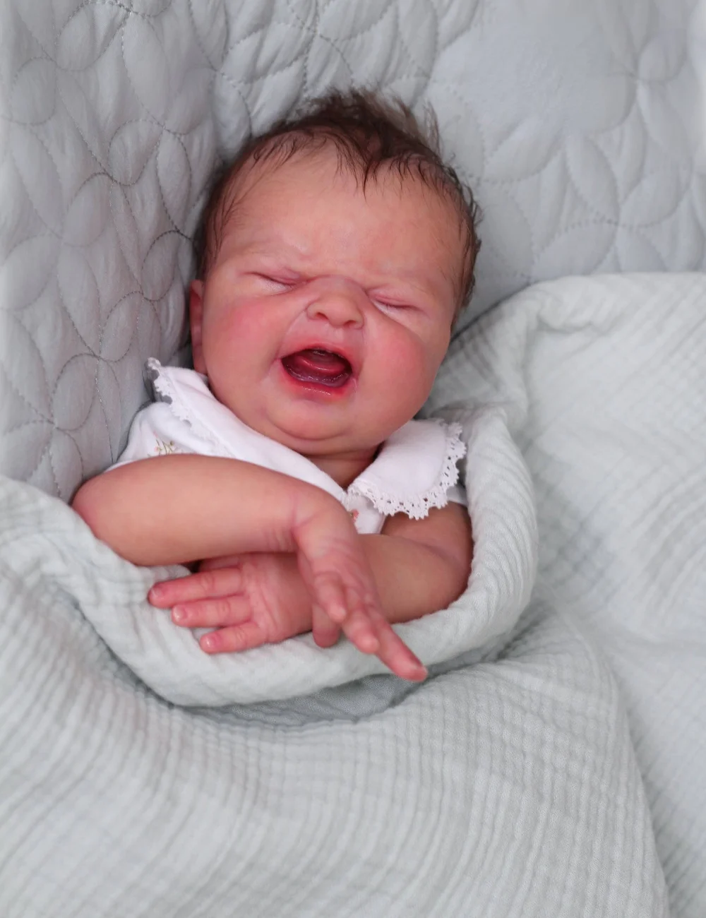 19inch Reborn Doll Kit MARIA CRY Sleeping Newborn Baby Doll Unpainted Reborn Kit Doll Parts with Cloth Body Handmade Doll Kit