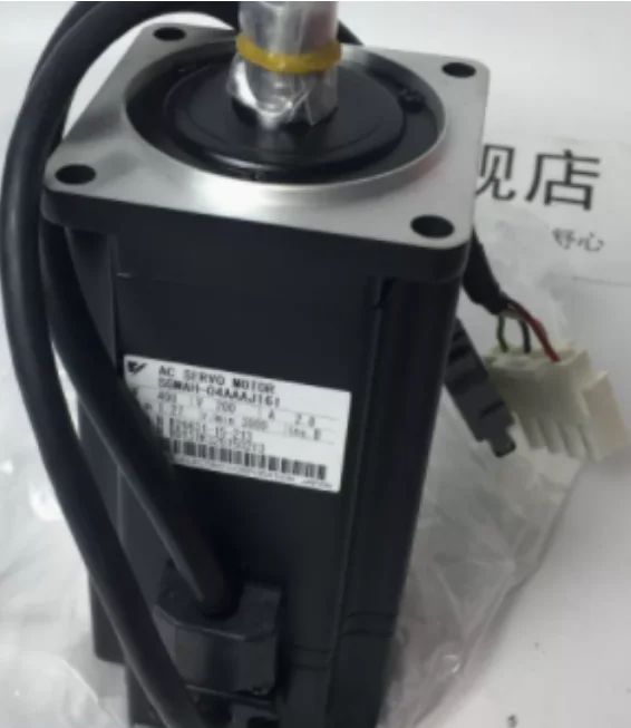 

Original New Servo Motor SGMAH-04AAF41 SGMAH04AAF41