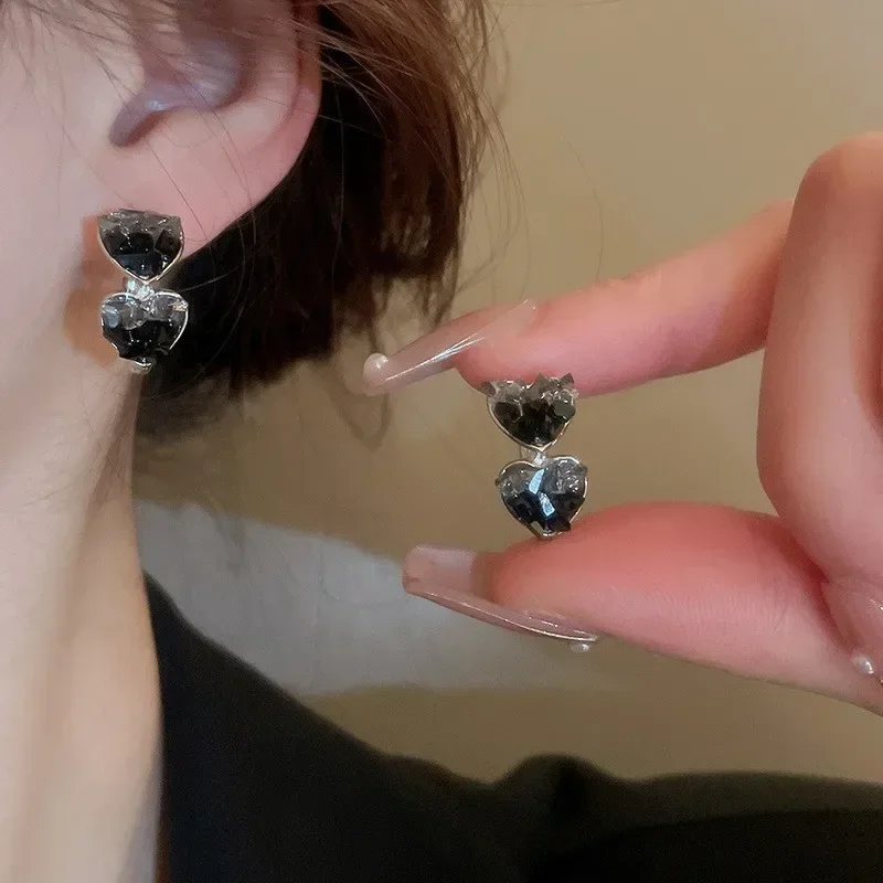 Modne błyszczące czarne kolczyki Minar w kolorze CZ cyrkonie стразы листья бант геометрические