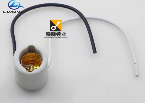 

[PM048] Defu vertical punching key cut machine lamp head ceramic threaded lamp holder for small bulb