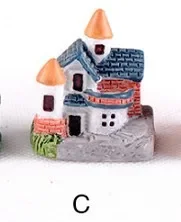 

Миниатюрный полимерный дом