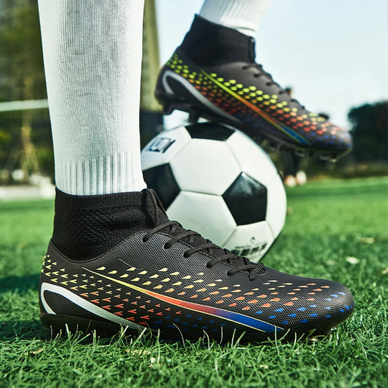 Lightweight Couple Soccer Shoes Breathable Men's Football Shoes Anti-slip Female Football Boots Long/short Spikes Sneakers 2023