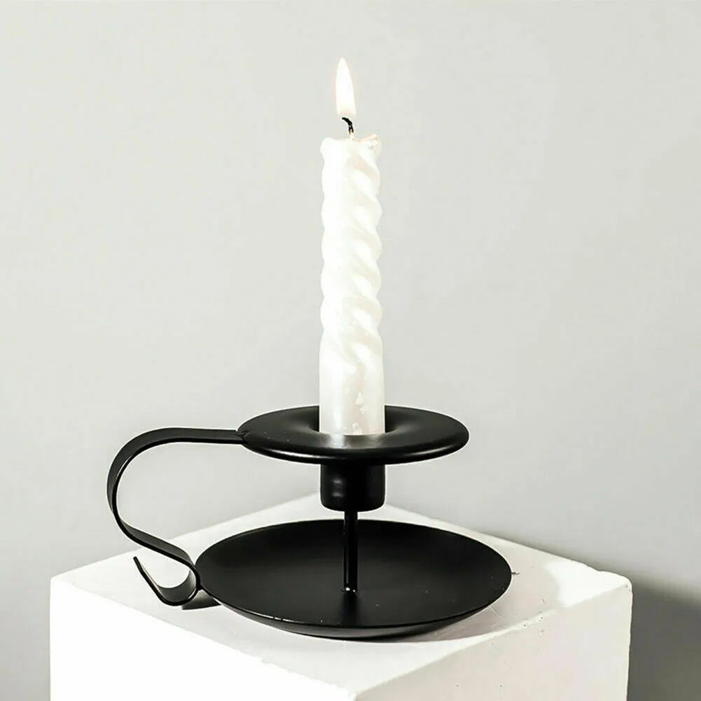 

2pcs Candle Holder Metal Creative Retro Candlestick Candle Holder With Handle For Tabletop Wedding Party Christmas Decoration