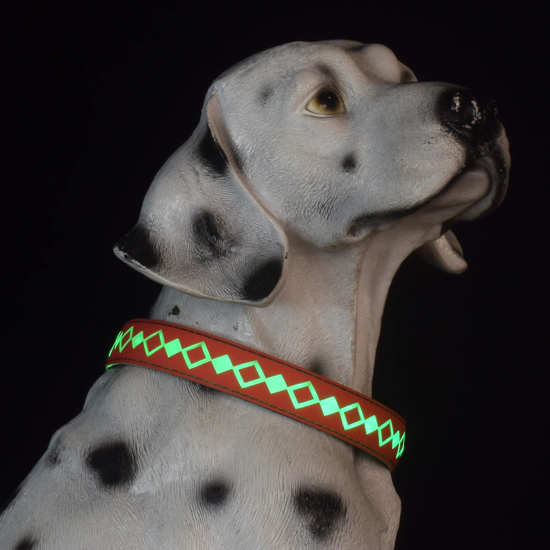 

Rechargeable LED DOG LIGHT Led Collar Dog Collar 8 Colors Changing 15 Modes Rainproof Flash Collar Pet Products China