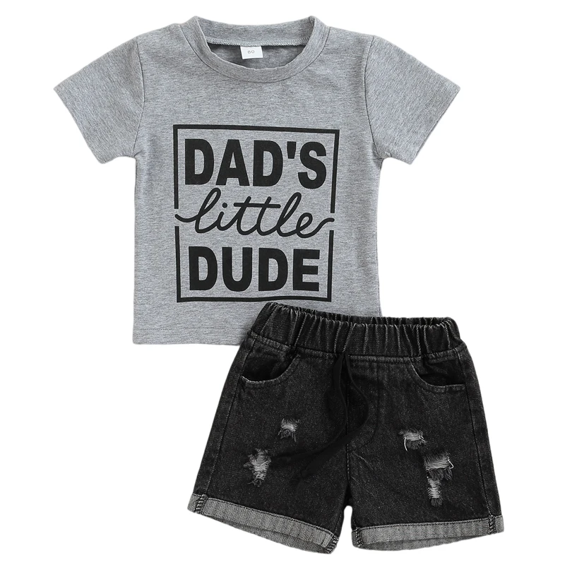 

Комплекты одежды для маленьких мальчиков, летний костюм из футболки и шортов с надписью, Детская рубашка, повседневные джинсовые шорты, пов...