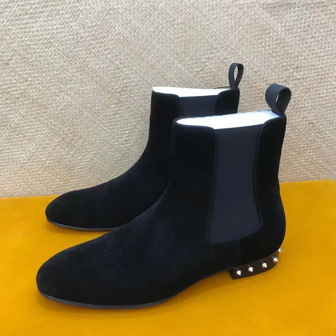 

Мужские кроссовки на высоком каблуке, с красной подошвой