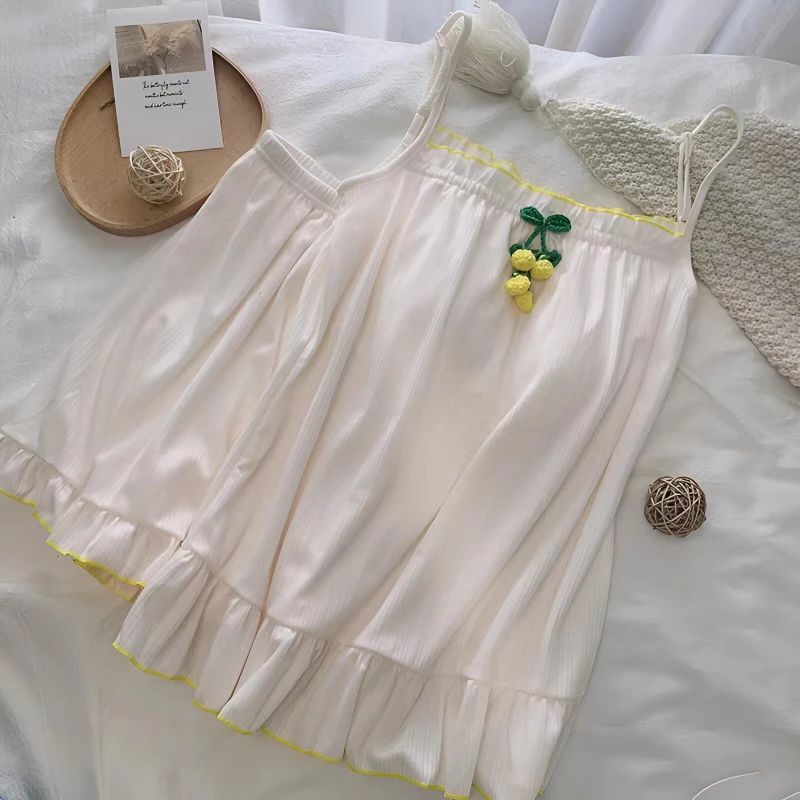 The Summer Pajamas Women's Thin Section Cool Feeling Cotton Sleepwear Suit with Square Collar Sleeveless Sling Shorts Loungewear