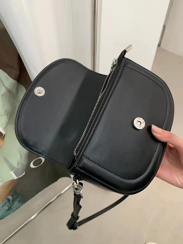 Luxury Designe Acrylic Handle Handheld Saddle Bag For Women's New Bag Premium Sense Cross-Body Small Bag Mobile Phone Bag