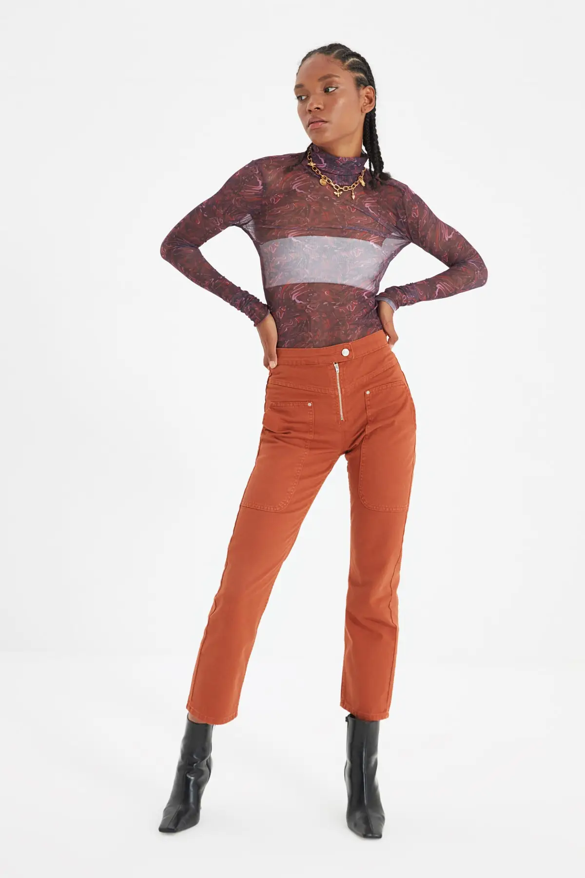 

Trendyol Pocket Detail High Bel Mom Jeans TWOAW22JE0357