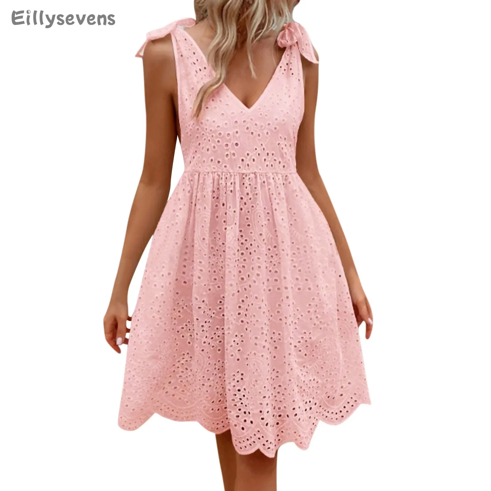 Женское однотонное платье трапециевидной формы с V-образным вырезом