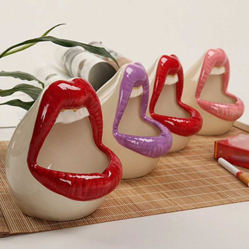 

Cute Cartoon Ashtray Lips Ceramic Ashtray European Fashion Cute Restaurant Ornaments Creative Flower Pot Send Boyfriend Gift