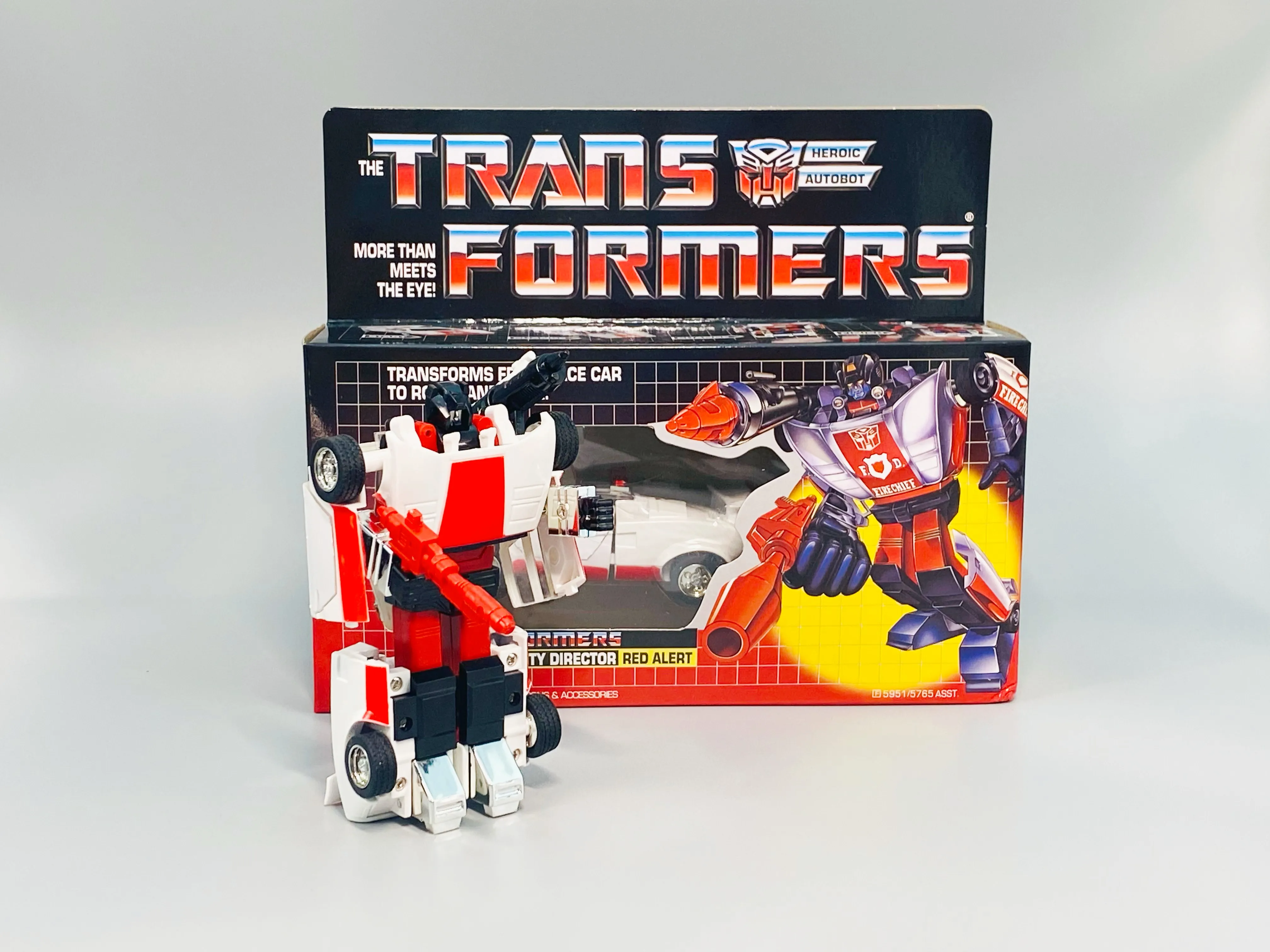 Фигурки Трансформеры G1 reedition Red Alert фигурки героев подарок бесплатная доставка