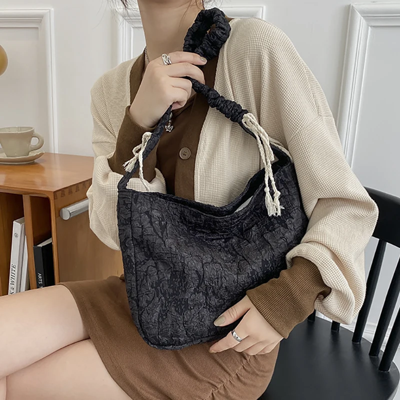 

Pleated Soft Women's Bag Large Capacity Design Female Luxury Handbags Ladies Messenger Crossbody Fashion Woman Shoulder Bags