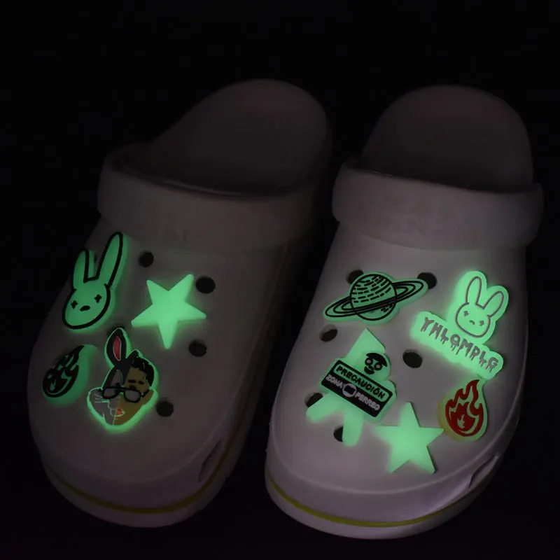 

New Luminous Soft Rubber Shoes Flower Garden Shoes Shoe Buckle Decorative Buckle Heat-absorbing Luminous Hole Shoes Shoe Flower