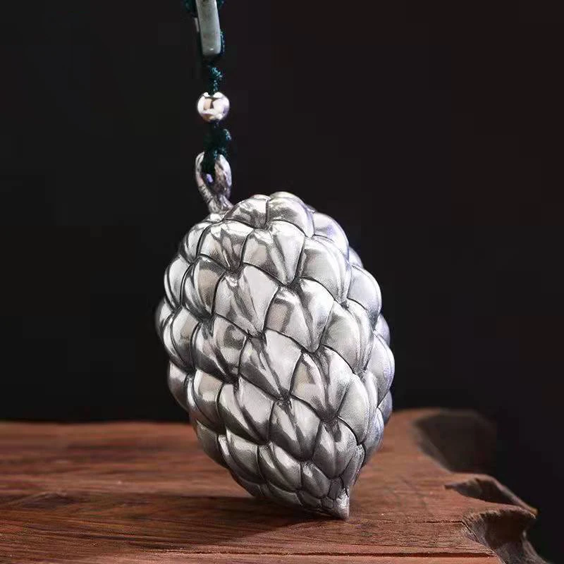 

National Tide Pine Cone Ornaments Small Pendants Handles Men and Women Creative Arts and Crafts Jewelry Car Pendants