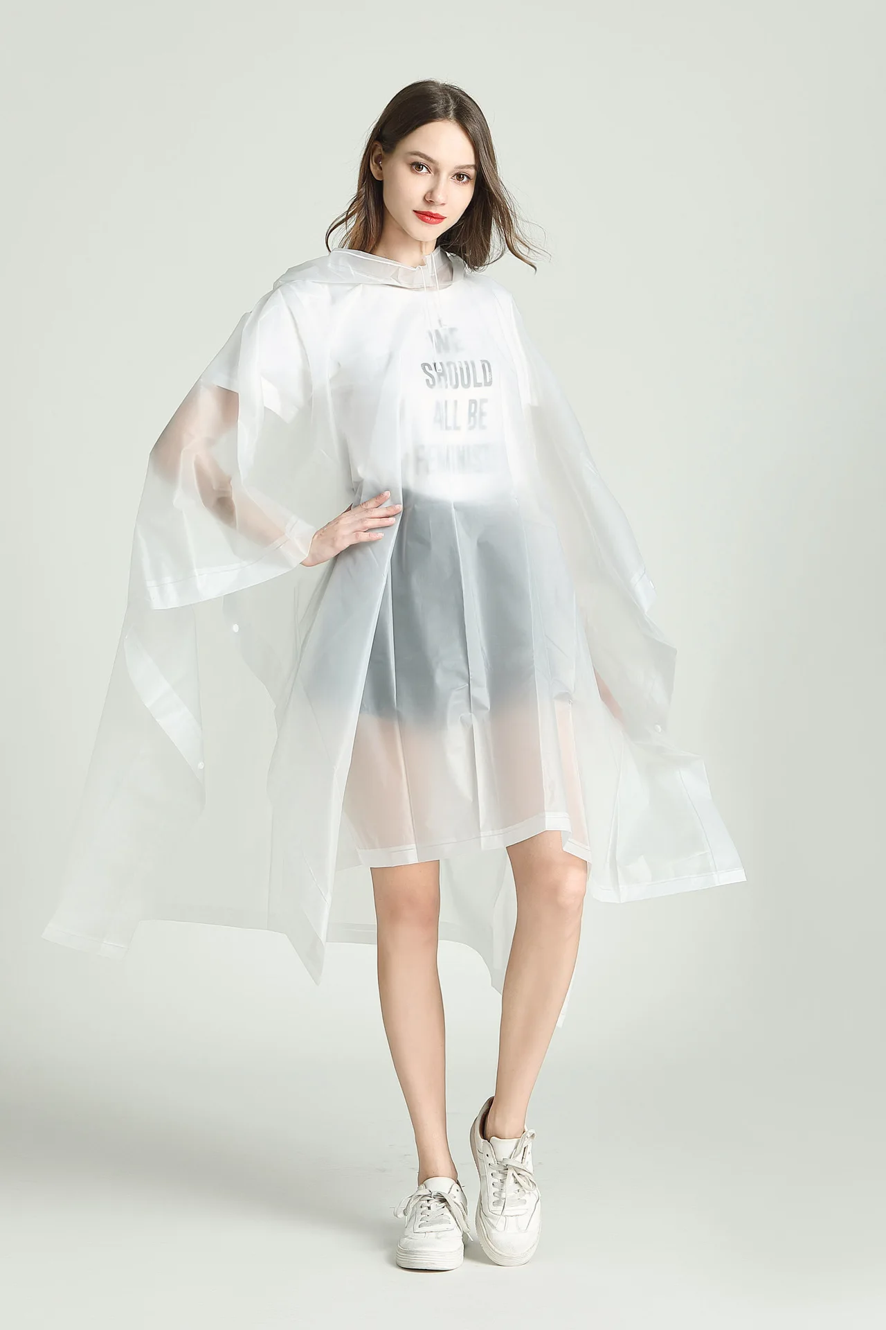 

Прозрачный ветрозащитный плащ из ЭВА для взрослых