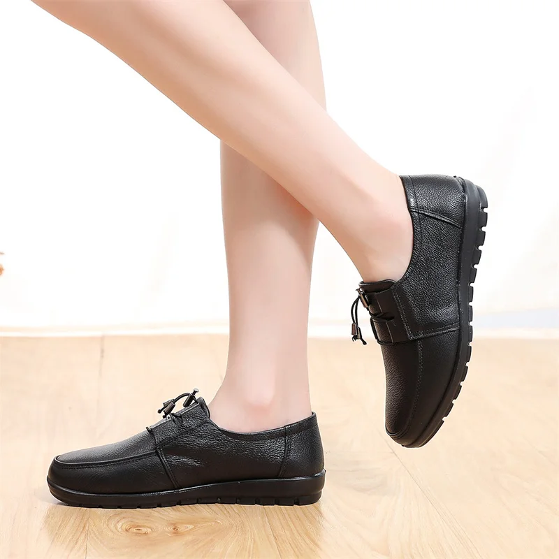 large size mother shoes leather cowhide soft bottom flat  middle-aged and elderly non-slip leather shoes elderly women's shoes