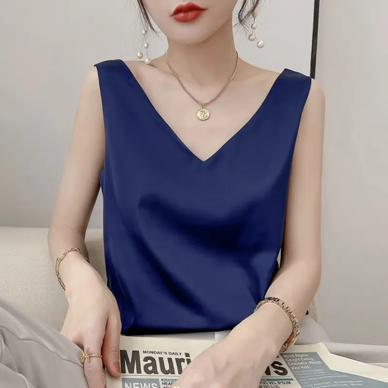 Модель 2022 года Женская Блестящая туника с V-образным вырезом черный цвет