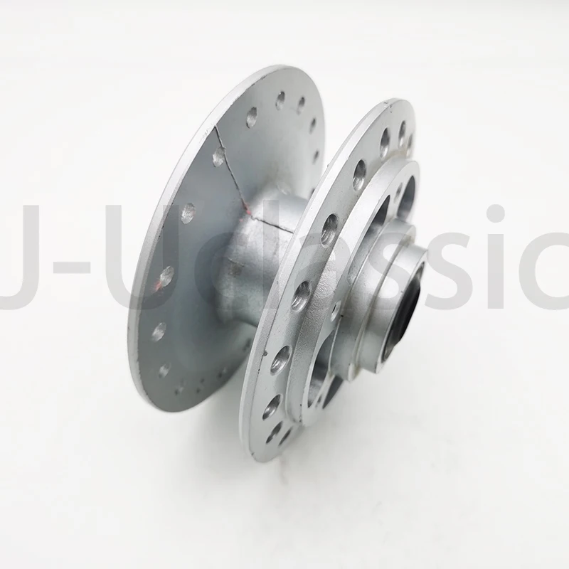 Фото Ступица колеса дискового тормоза мотоцикла, 4 отверстия, 5 отверстий для Suzuki GN125 CG125 GS125 WY125, ступица с серебряными спицами №3