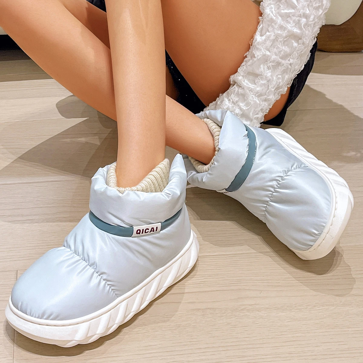 

Women's 2023 Winter Warm Plush Cotton Padded Shoes Thick Bottom Waterproof Down Snow Boots Woman Non-Slip Platform Ankle Boots