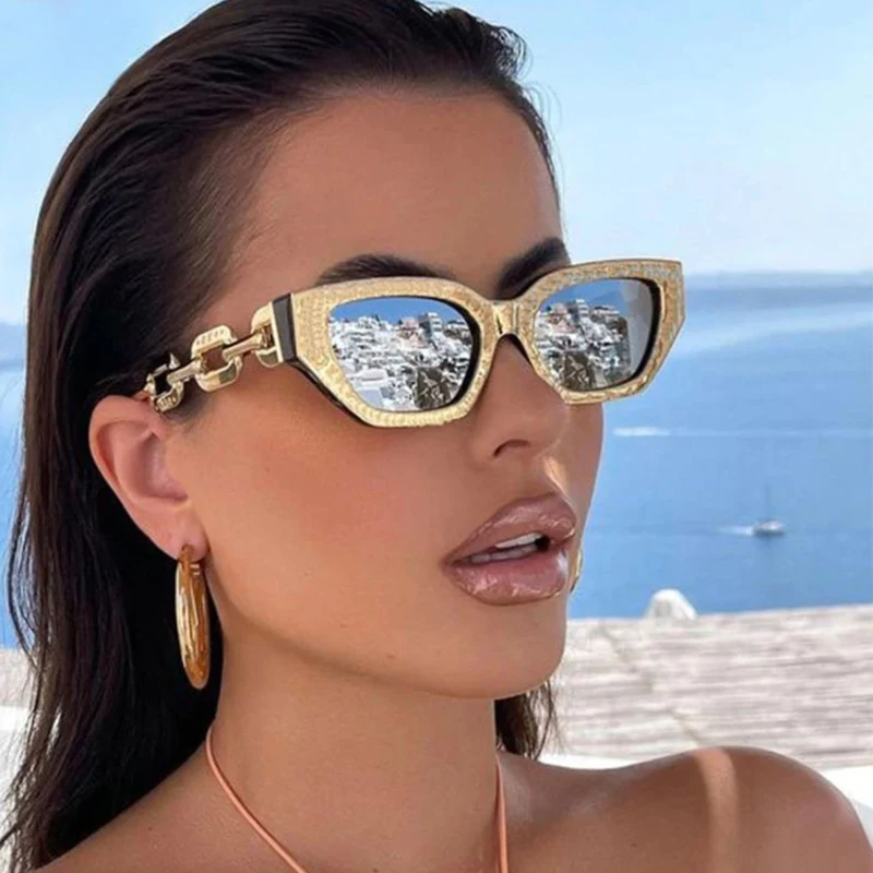 

Vintage Cat Eye Sunglasses For Women New ​Brand Small Metal Chain Sunglasses Elegant Eyeglasses Trend Fashion Black Shades