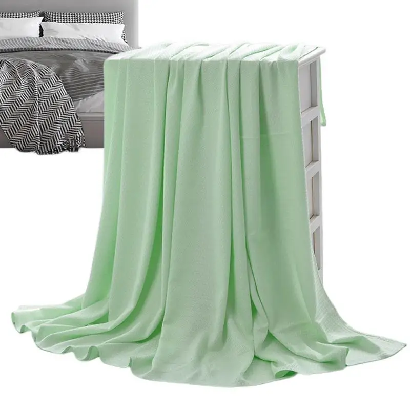 

Bamboos Fiber Cooling Blanket Summer Bed Quilt Light And Thin Cool Quilt Breathable And Skin-Friendly For Living Room Sofa