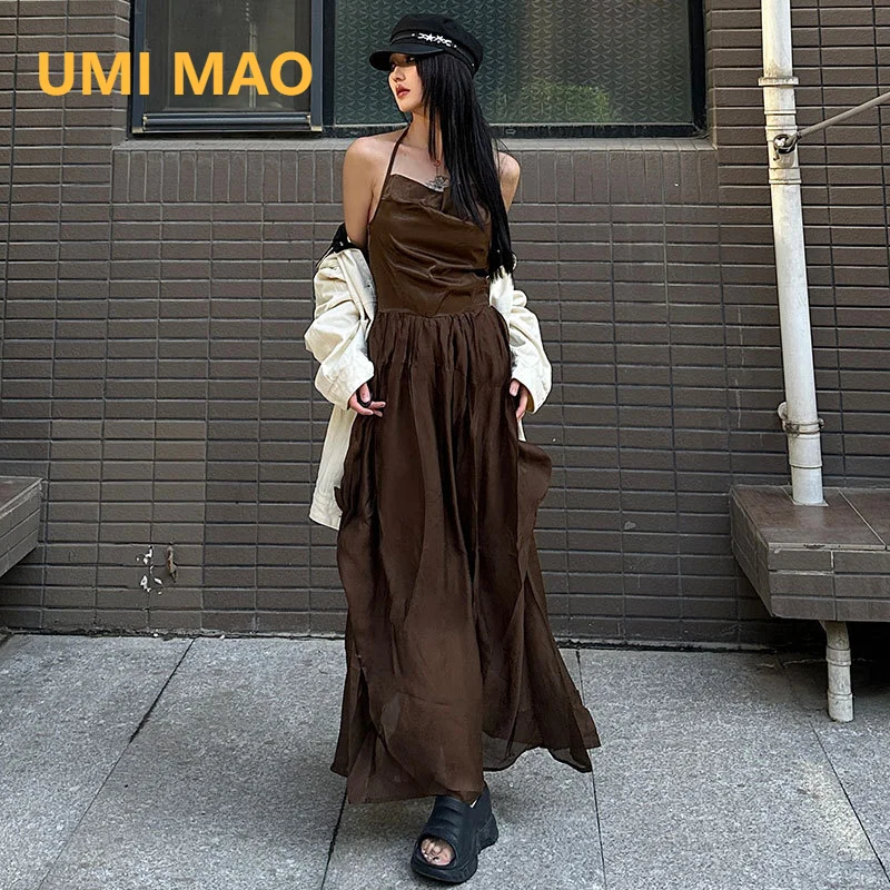 UMI MAO French Dress Elegant Slim Fit 2023 Summer New Hanging Neck Strap Pleated Sleeveless Women's Vintage Dresses Femme Y2K