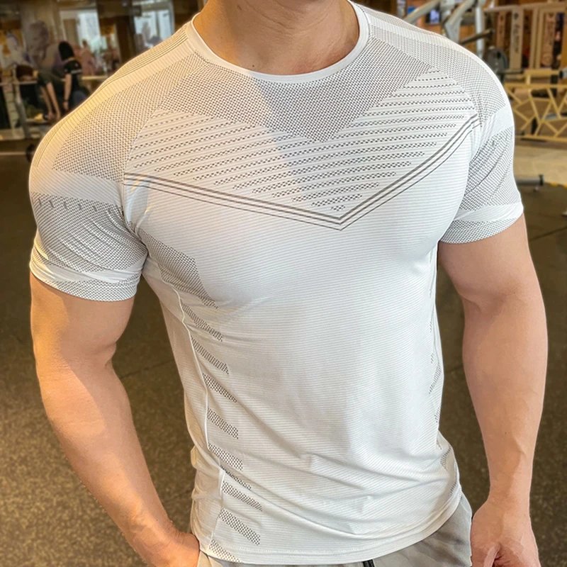 2023 Summer Quick Dry Breathable Short Sleeve Shirt Sports Training T-shirt For Men Gym Running Tees Men's Sportwear Clothing