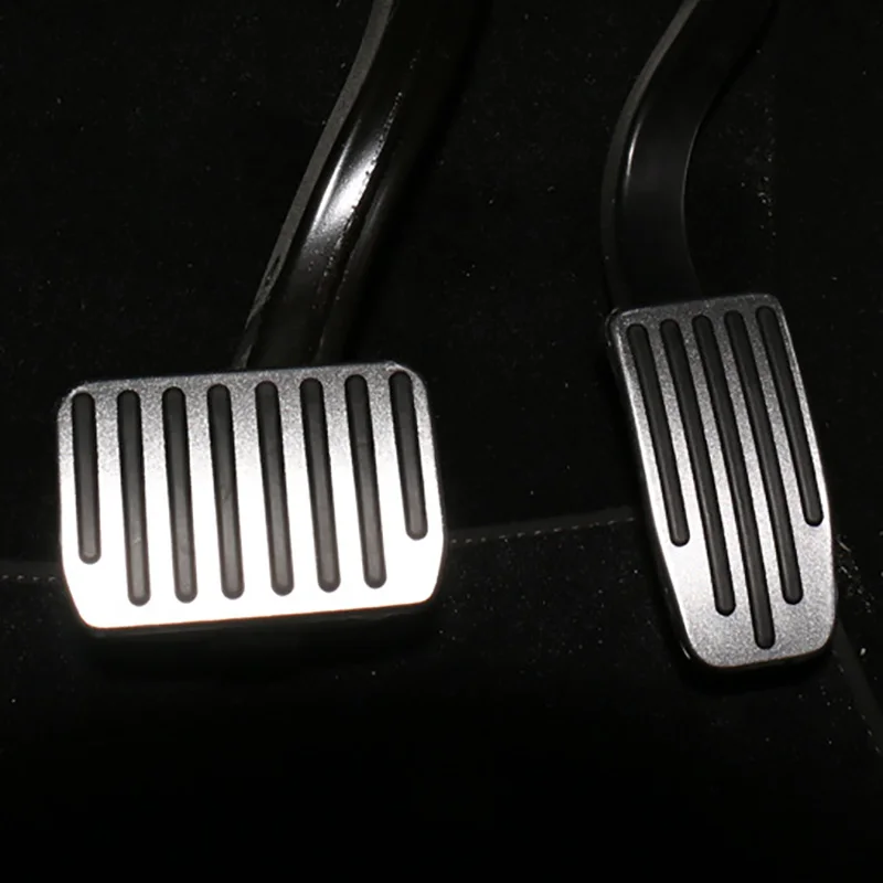 Фото Автомобильные подставки из алюминиевого сплава для Tesla Model 3 Three Model Y 2021 2022, накладки на педали, чехлы, аксессуары для стайлинга интерьера №2