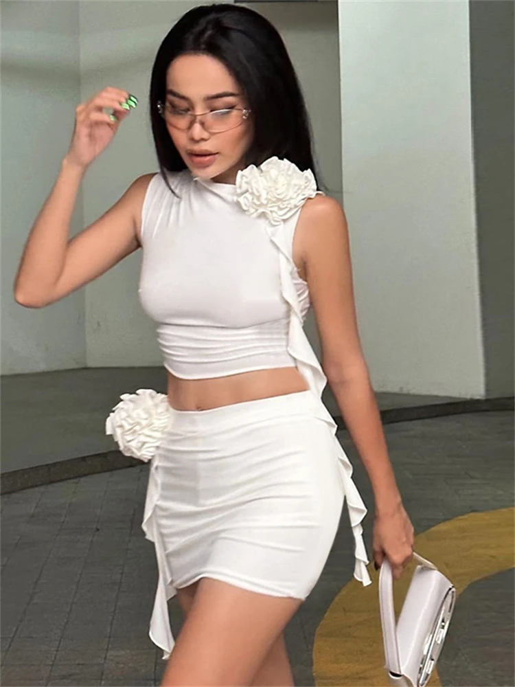 Женский новый комплект из 2-х предметов с рюшами и аппликацией укороченный топ