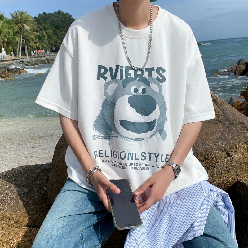

CHIPS Summer Cartoon Strawberry Bear Print T Shirt Men Women Streetwear Hip Hop Oversize T-shirts Cotton Tees Clothing Harajuku