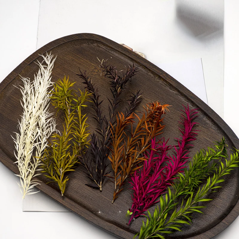 Модель длинной травы в виде листьев