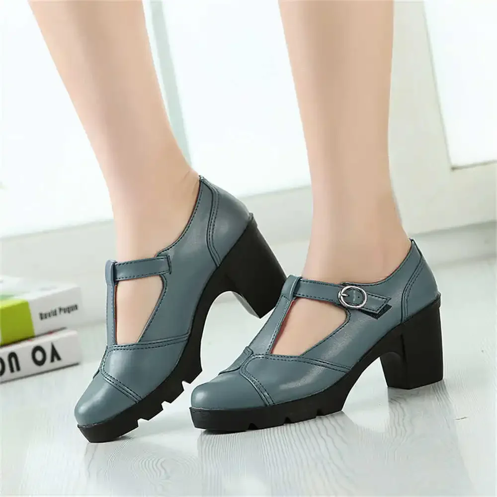 Осенние лоферы для танцев мужские модельные туфли на каблуке спортивная обувь