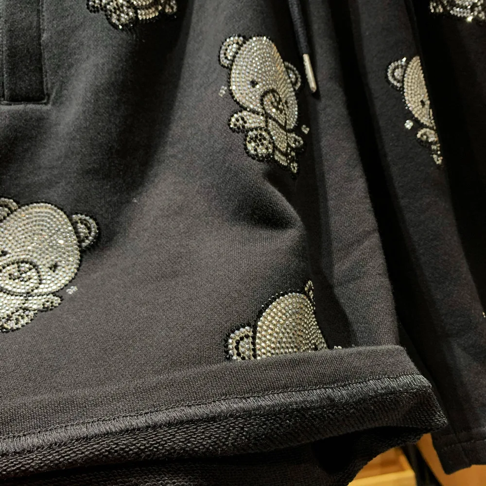 Heavy Embroidery Hot Drilling Casual Cartoon Bear Terry Cotton Half Pants Women's 2023 Summer Light Luxury Fashion Brand Shorts