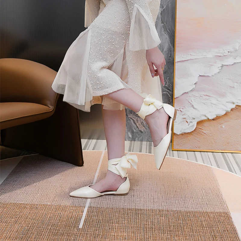 Женские сандалии VIOCNE на плоской подошве роскошная обувь с острым носком и