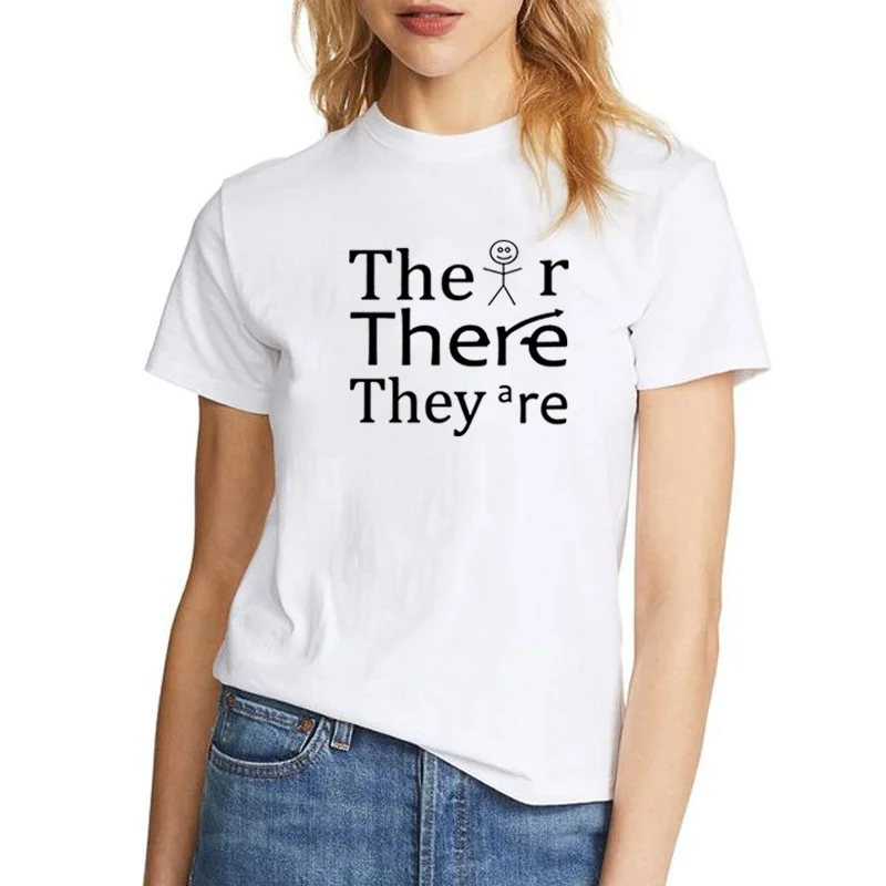 

Женская летняя футболка с принтом