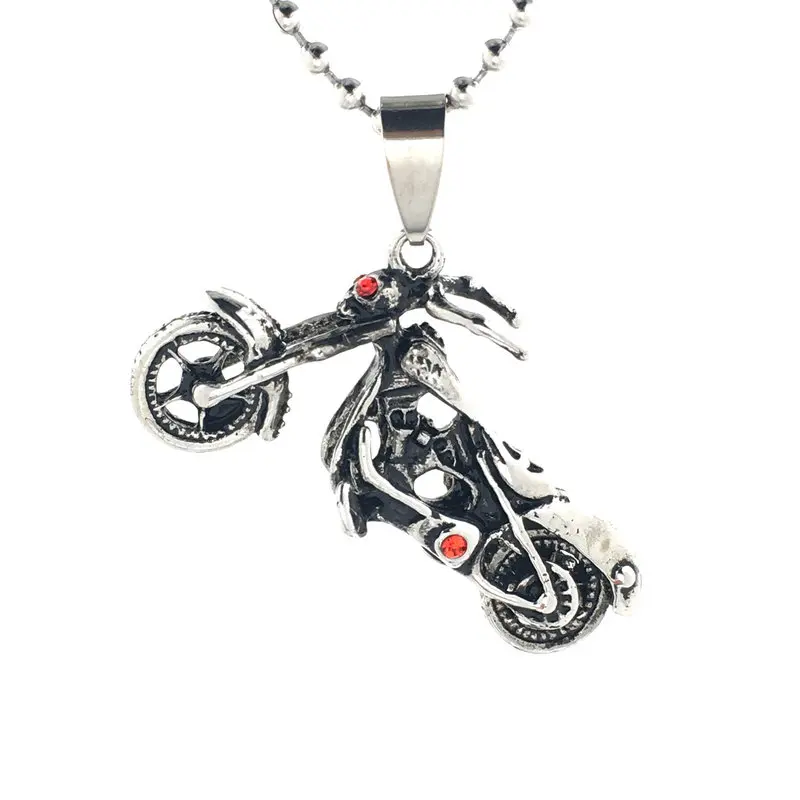 

Red eye motorcycle engine pendant personality men's jewelry