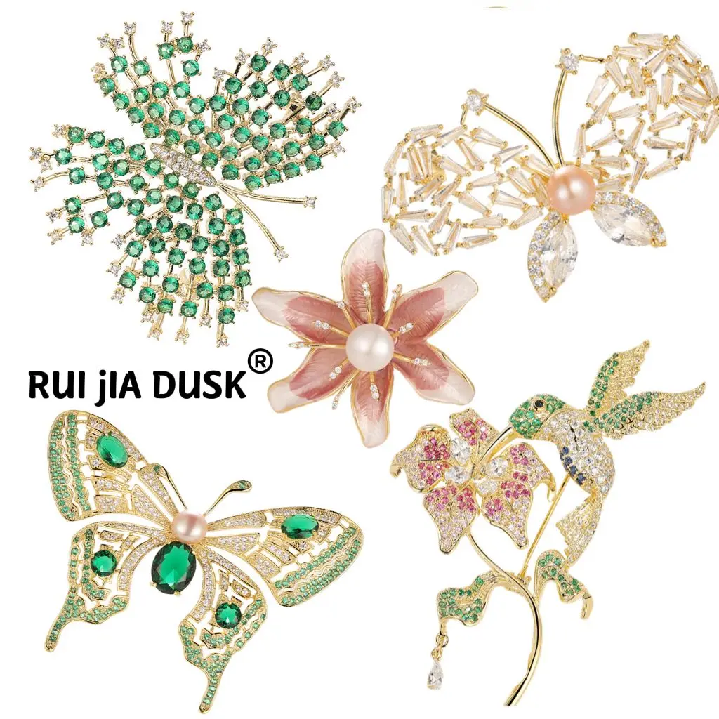 

RUI jIA DUSK New High-grade Gem Classic Butterfly Brooch, Gold-plated Women's Big Safflower Jewelry Accessories