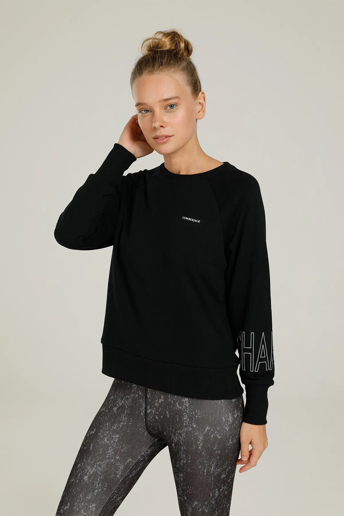 

CT683 VERA SLOGAN SWEATSH Black Women Sweatshirt