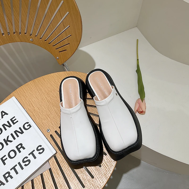 

Shoes Ladies' Slippers Luxury Slides Med Mules For Women 2022 Pantofle Loafers Low Square Toe Designer Flat New Buckle Strap Rub