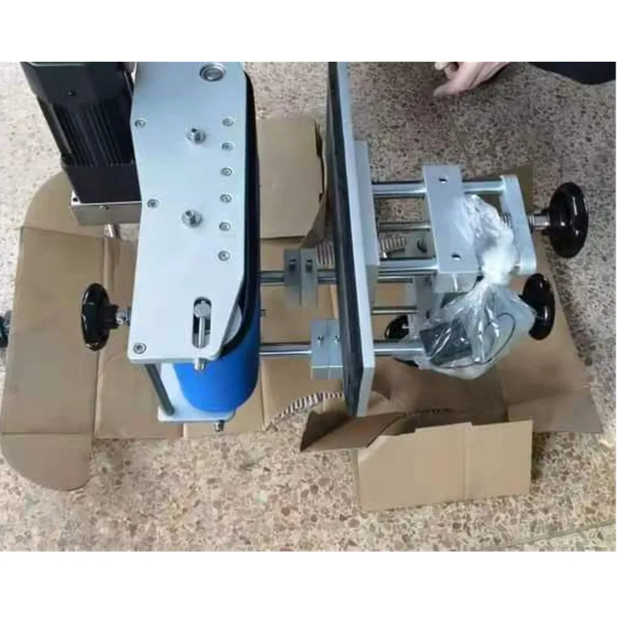 Конвейерное ленточное устройство автоматической этикетировочной машины