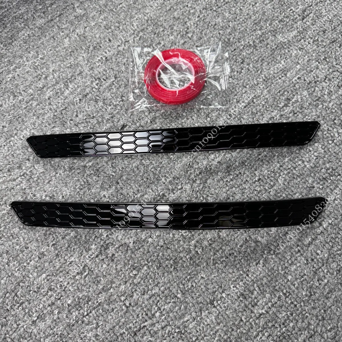 

1 пара глянцевых черных задних бамперов сотового отражателя, наклейка, накладка для Volkswagen Tiguan MK2 R-Line TSI TDI 2017-2021