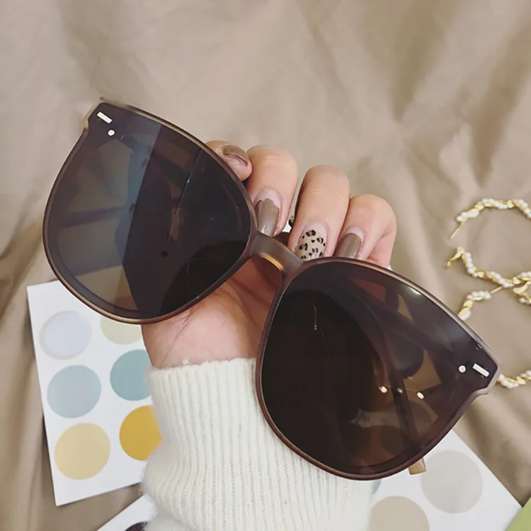 

2023 Vintage Round Sunglasses Men Brand Designer Glasses Men/Women Rice Nail Eyewear Men Oculos De Sol Feminino UV400
