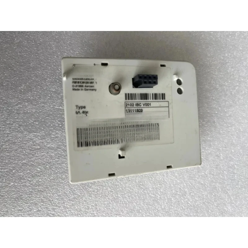 EMF2102 Типо: 2102 IBC V001 Usado Bueno En Condiciones