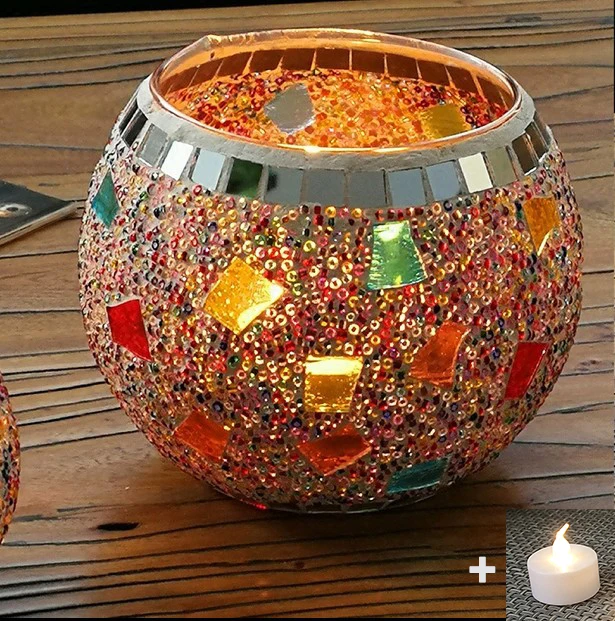 

Цветной стеклянный подсвечник со снежинкой