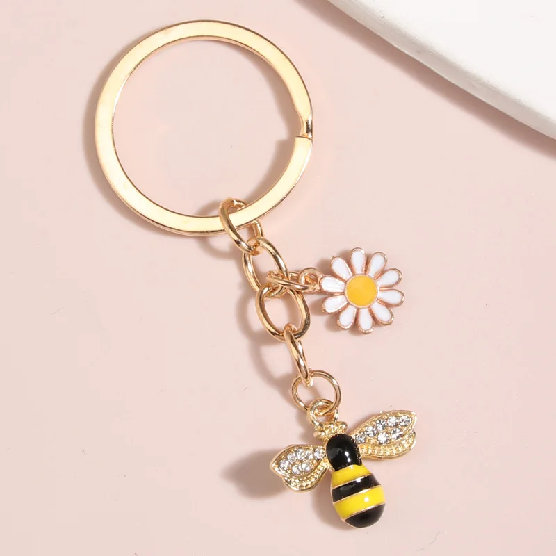 Симпатичный брелок для ключей с Пчелкой сотами сердцем цветком садовые Брелки